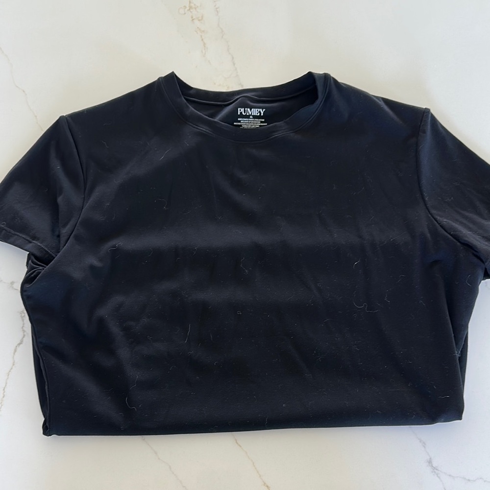 Pumiey Black T-Shirt